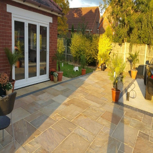 Rippon Buff Sandstone Paving Mixed Sizes ECO (Calibrated)