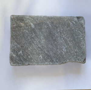 Silver Grey Tumbled & Hand Cut Sandstone Cobbles 200x100